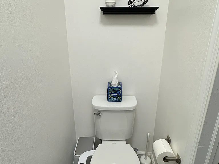 149 Picadilly Pl — Photo 4
