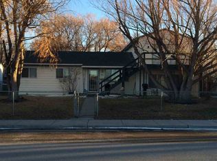 304 E State St, Rawlins, WY 82301