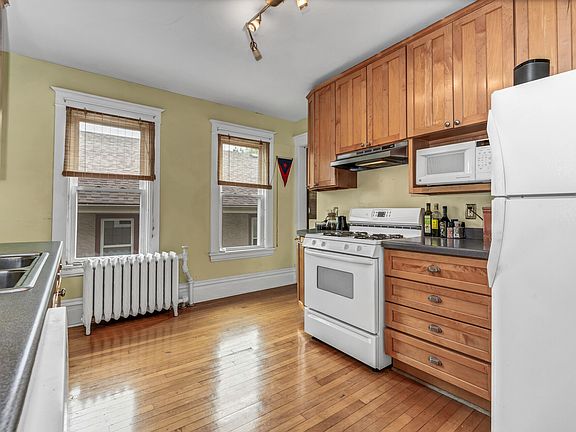 4th image of 1155 Lincoln Ave #2