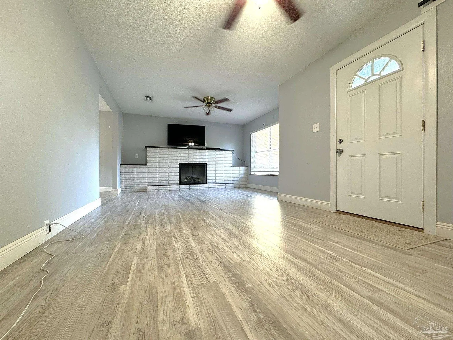 2 bed, 1380 sqft, $1,650 — Photo 3