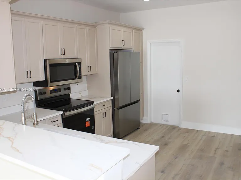 1820 Salerno Cir — Photo 3