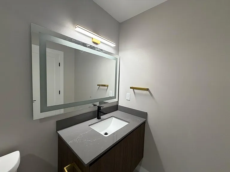 2222 Corales St #1 — Photo 9