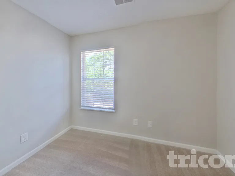 2108 Wilkinson Dr — Photo 12