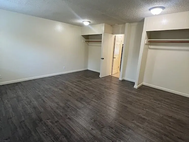 The Loft Apartments — Photo 77