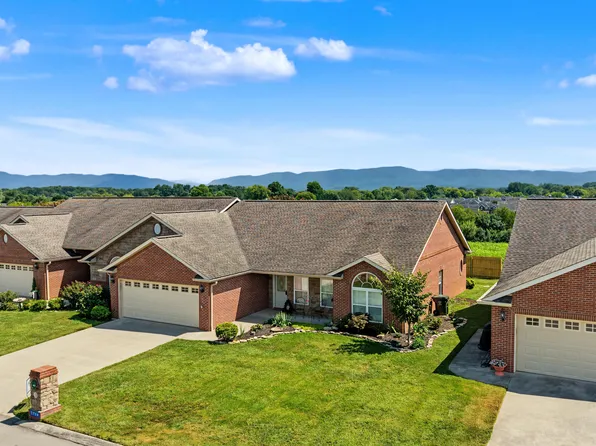 2704 Manassas Dr #2, Maryville, TN 37804