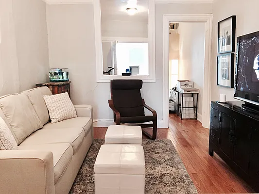 Rented by Level Group | media 10
