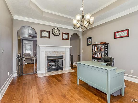2nd image of 132 Murphy Place Dr