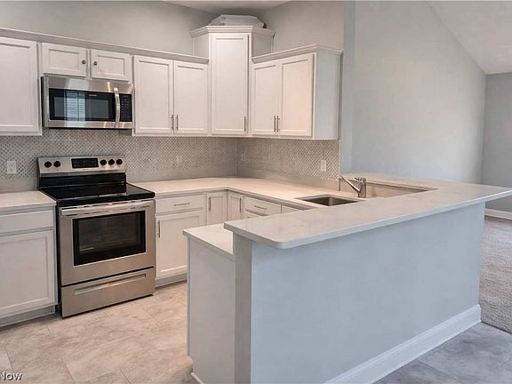 3rd image of 1281 Joshua Way