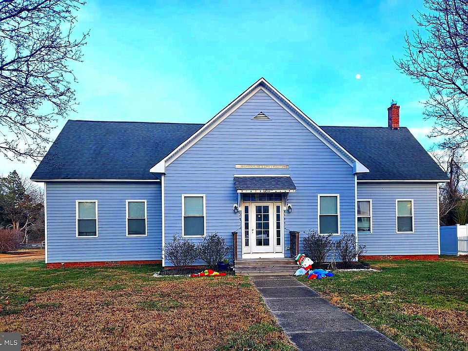 2nd image of 13511 1st St