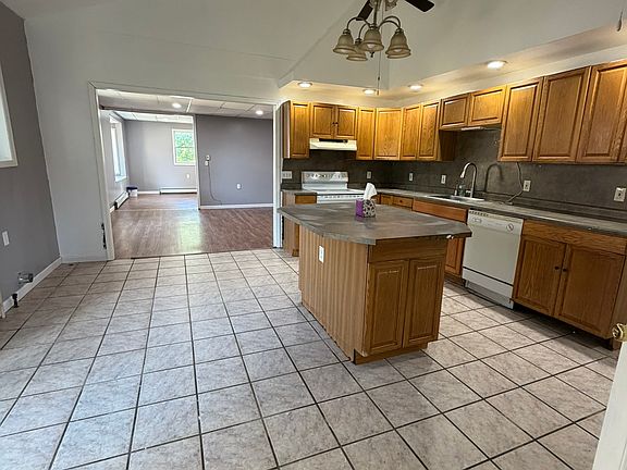 3rd image of 62-64 9th Ave