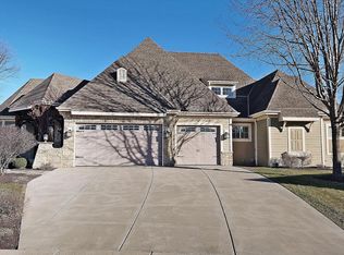 2907 Broken Arrow COURT, Waukesha, WI 53189