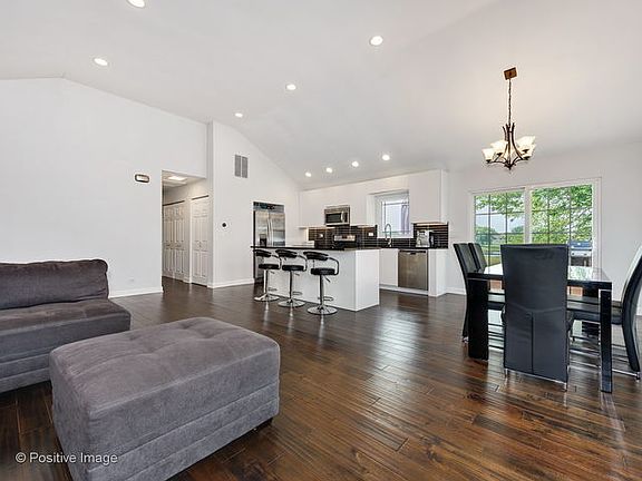 5th image of 2045 Wildwood Ln