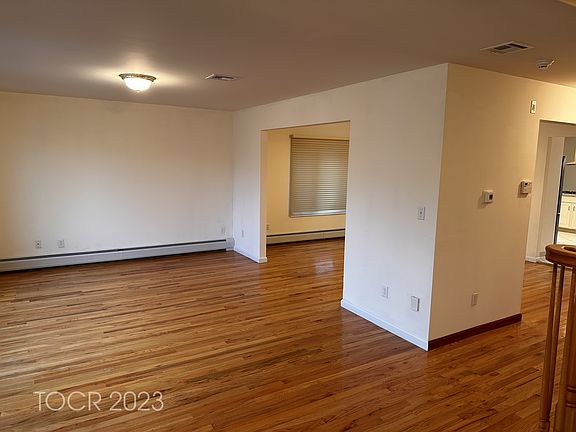 4th image of 365A Nelson Ave