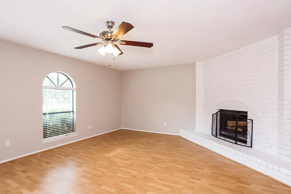 3 bed, 2.0 bath, 1380 sqft, $1,770 — Photo 2