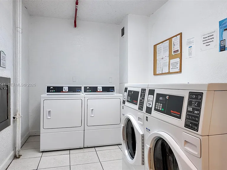3001 S Ocean Dr #319 — Photo 31