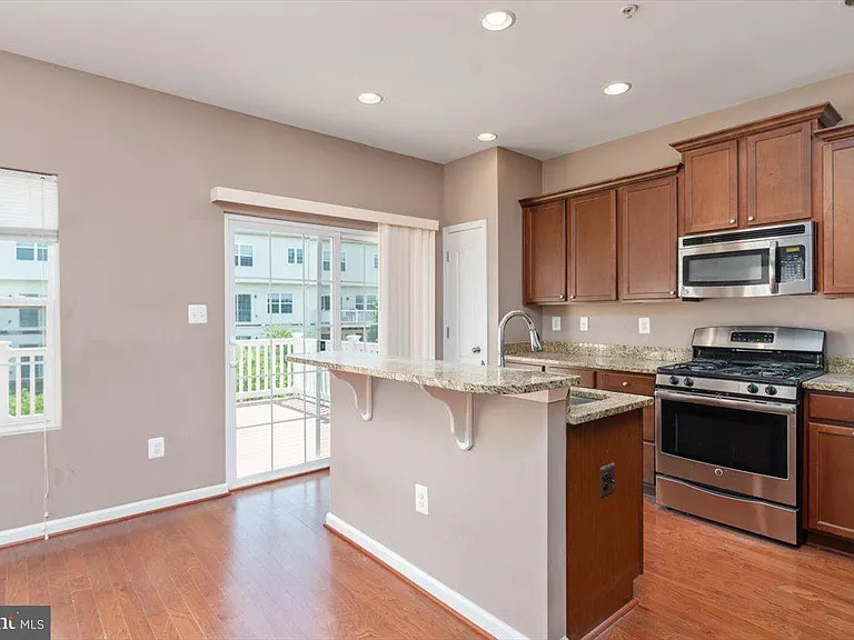 714 Millhouse Dr — Photo 7