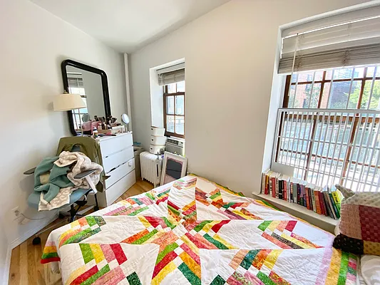 Rented by J PRESTON AND ASSOCIATES INC | media 17