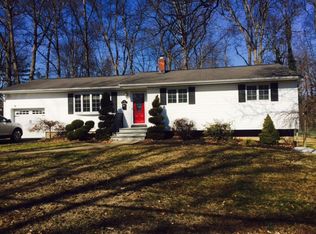16 Cutter Dr, East Hanover, NJ 07936