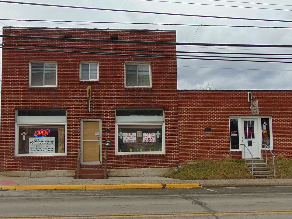 1st image of 915 Main St E