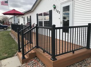103 Canyon Dr, Ogallala, NE 69153