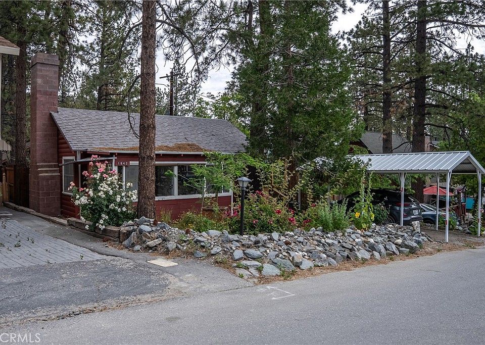 1st image of 1842 Sparrow Rd