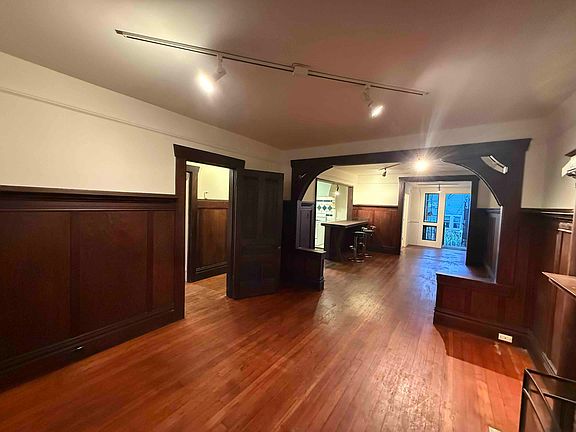 5th image of 1417 Palou Ave