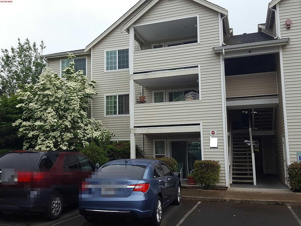 2nd image of 11915 Roseberg Ave S APT 109
