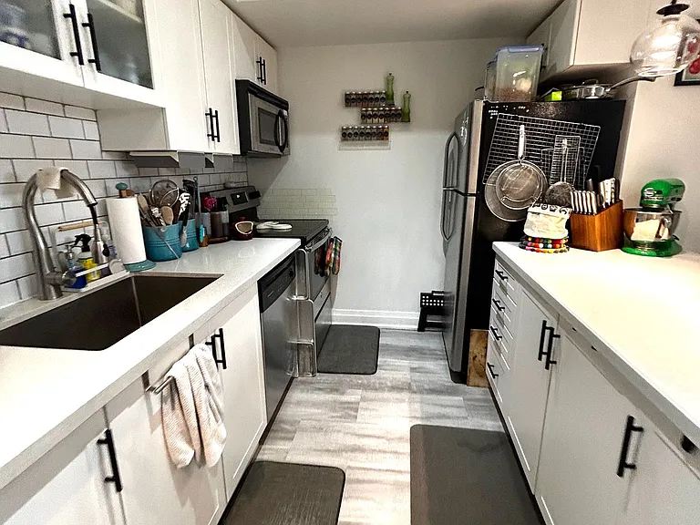 30 Western Battery Rd #311 — Photo 10