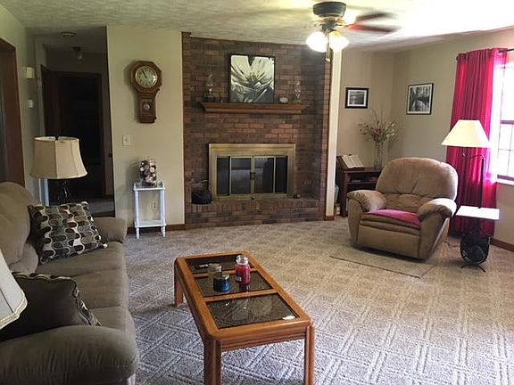 4th image of 729 Teffeteller Ln
