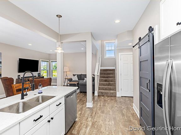 4th image of 11881 Quincy Meadow Dr
