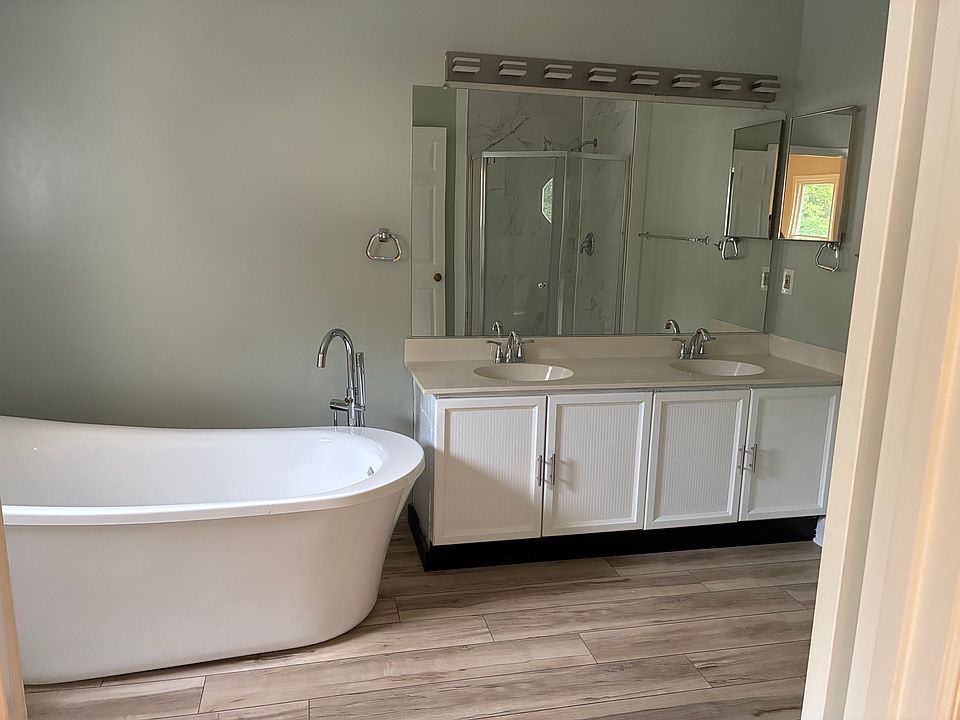 1st image of 7204 Olde Lantern Way