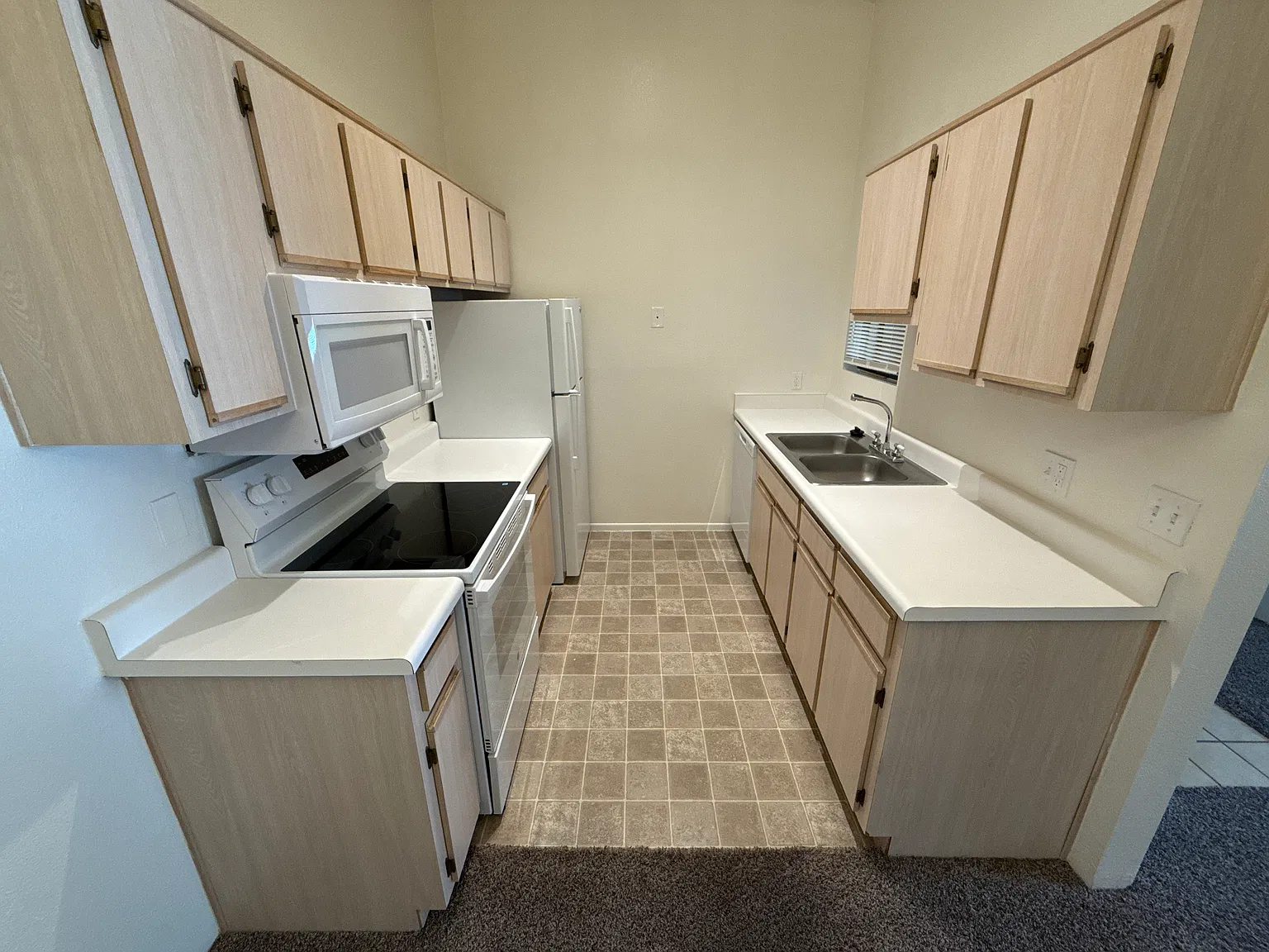 Forest Meadows Apartments — Photo 3