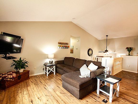 Updated flooring throughout!