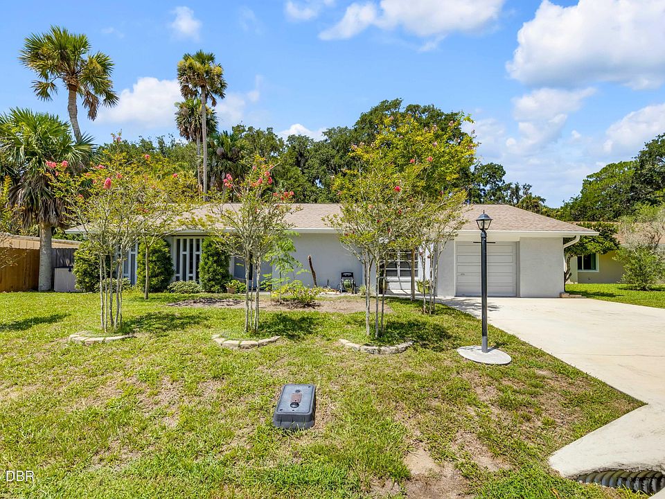 1st image of 19 Crompton Pl
