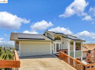 4392 Redwood Rd, Oakland, CA 94619