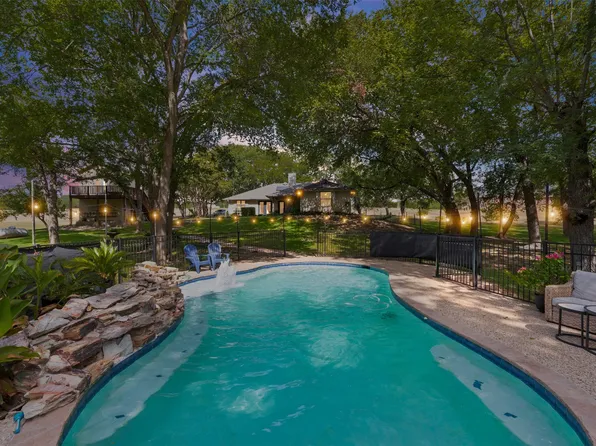 318 Ridge Creek Rd, Waxahachie, TX 75167
