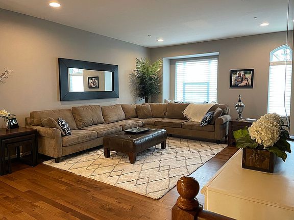 4th image of 6707 Green Mill Way