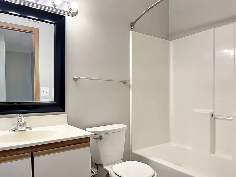 Fernbrook Townhomes — Photo 34