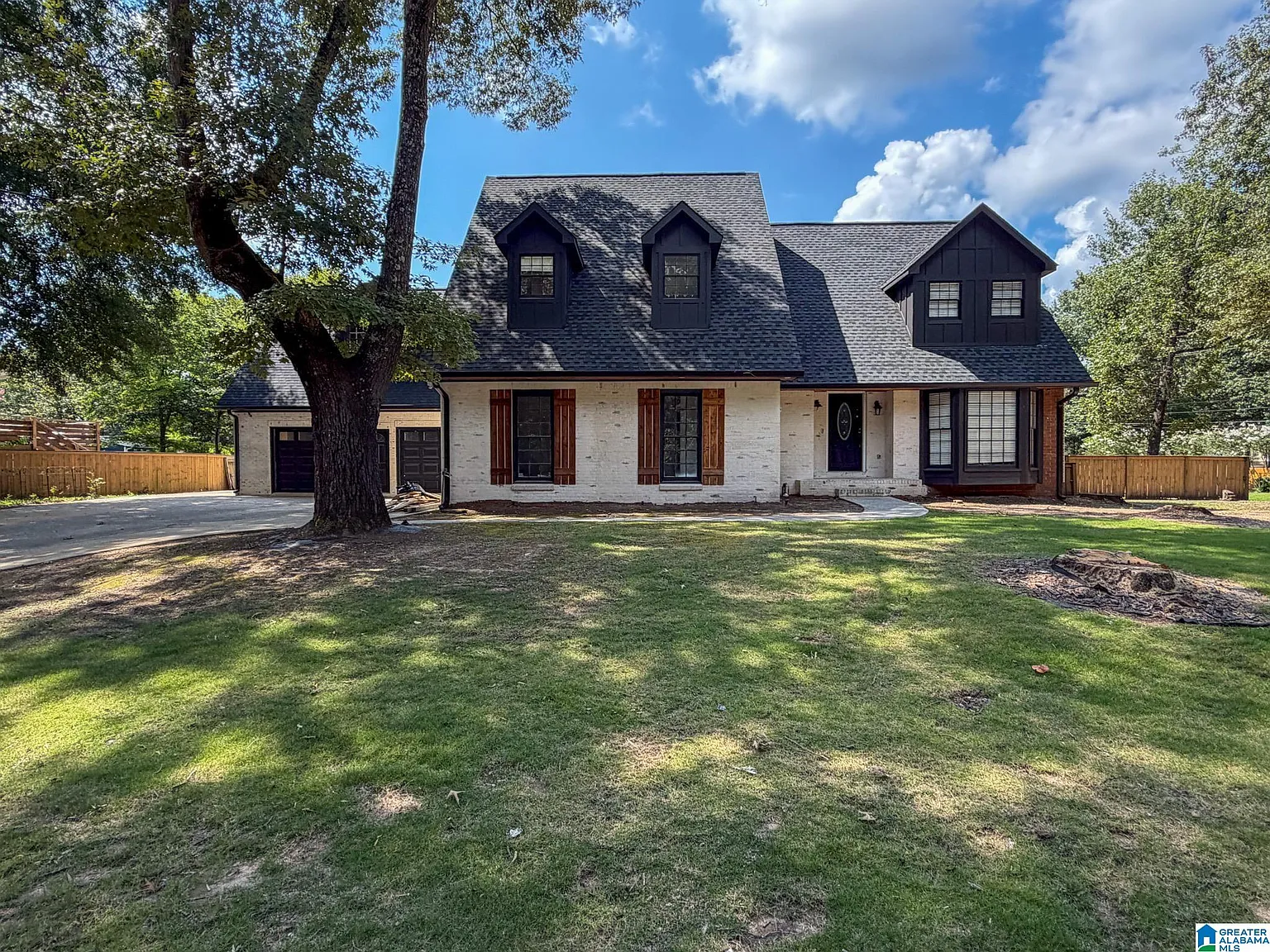 3 bed, 2.5 bath, $3,000 — Photo 1