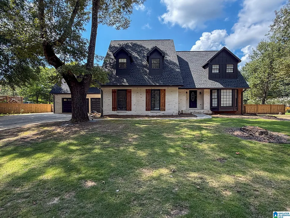 649 Olde Towne Ln