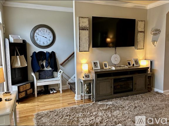 3rd image of 232 Southgate Ln #232