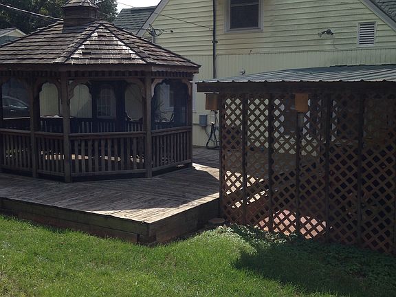 3rd image of 271 Arlington St
