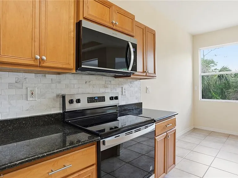 12854 Carrington Cir #7 — Photo 14