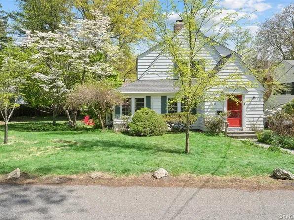 38 Branford Road, Hastings-on-Hudson, NY 10706