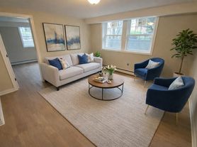 932 Massachusetts Ave, Arlington, MA