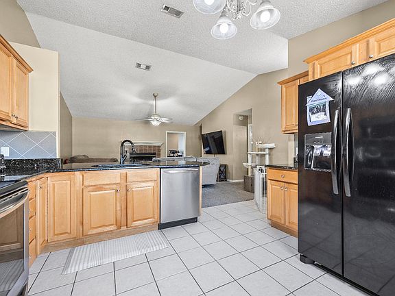 2nd image of 1162 SW Fairfax Gln
