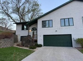 73 Rivers Ln, Winona, MN 55987