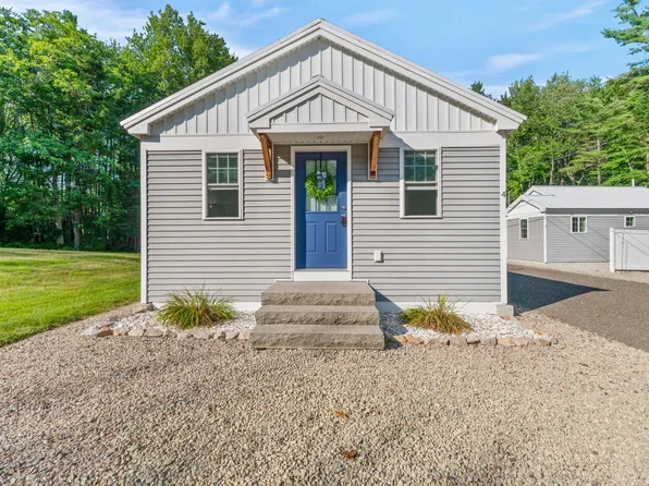 4 Porpoise Lane #4, Kennebunk, ME 04043