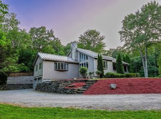 15 Vinton Rd, Sturbridge, MA 01566