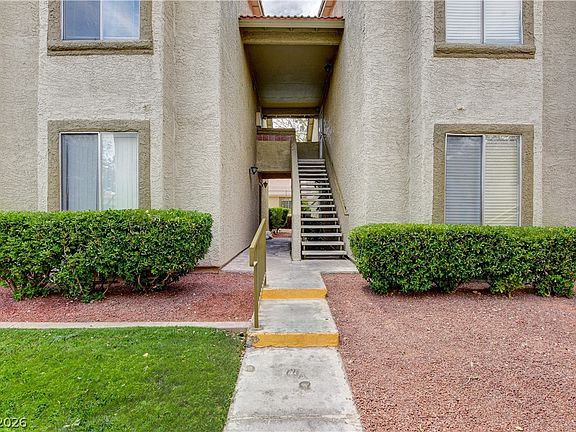 2nd image of 7200 Pirates Cove Rd Unit 1026
